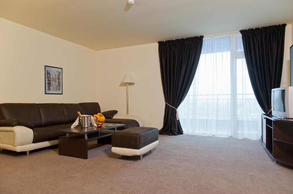 Hotel Astrea Hisarya Habitación foto