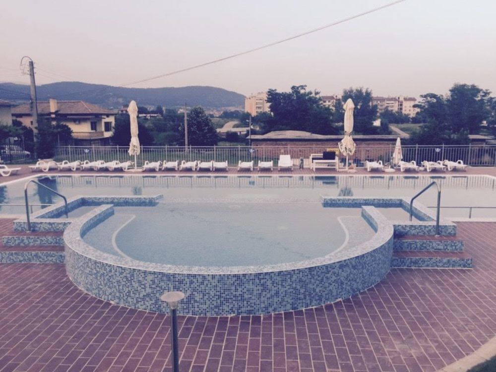 Hotel Astrea Hisarya Exterior foto